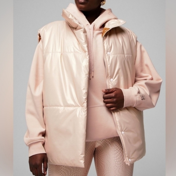 Fabletics Jackets & Blazers - Fabletics Oversized Puffer Vest Size S Natural Blush/Bronzed Brown